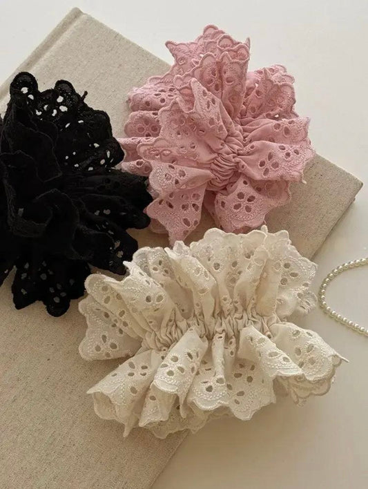 Lace reverie scrunchie