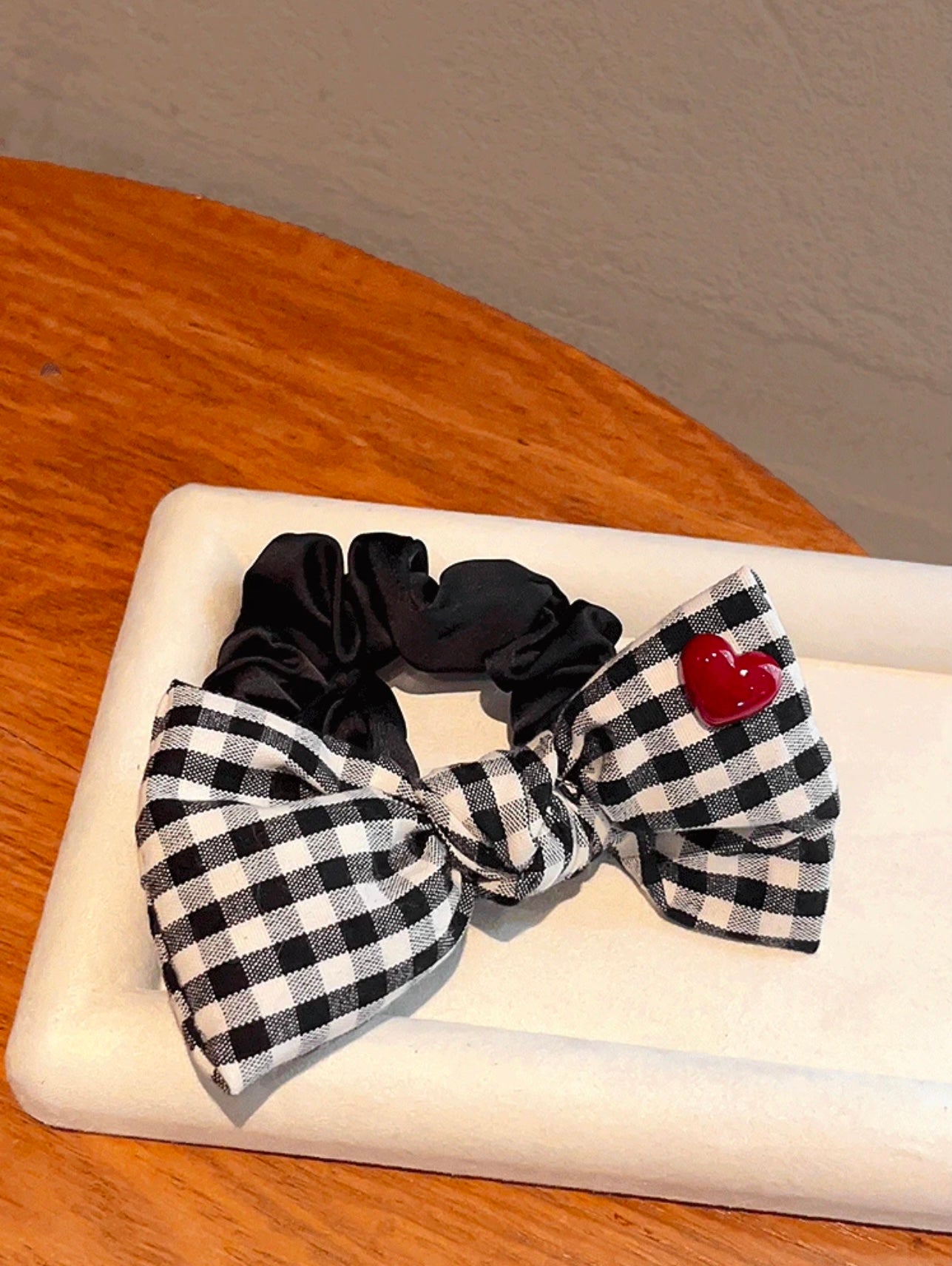 Gingham heart whisperer ponytailer