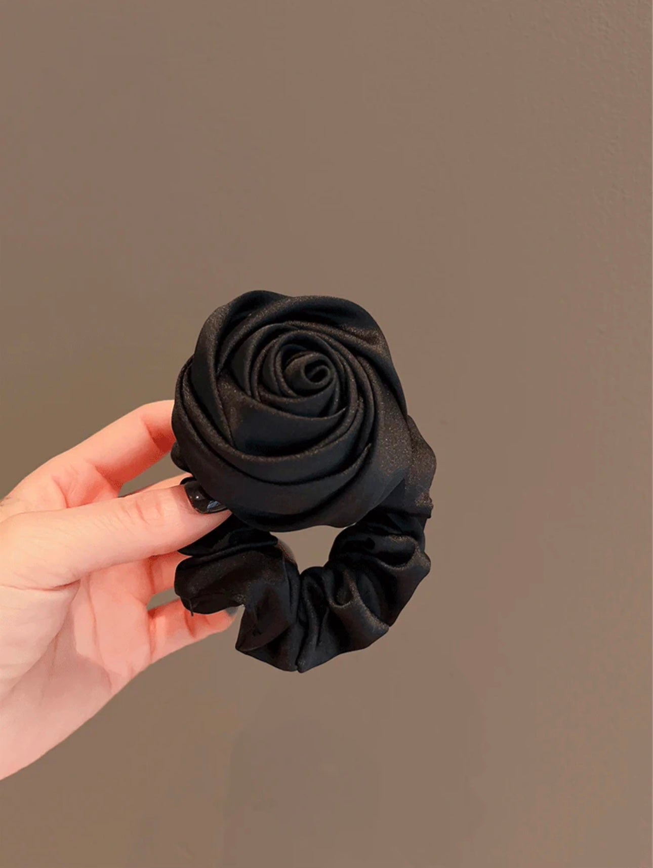 Obsidian rose ponytailer