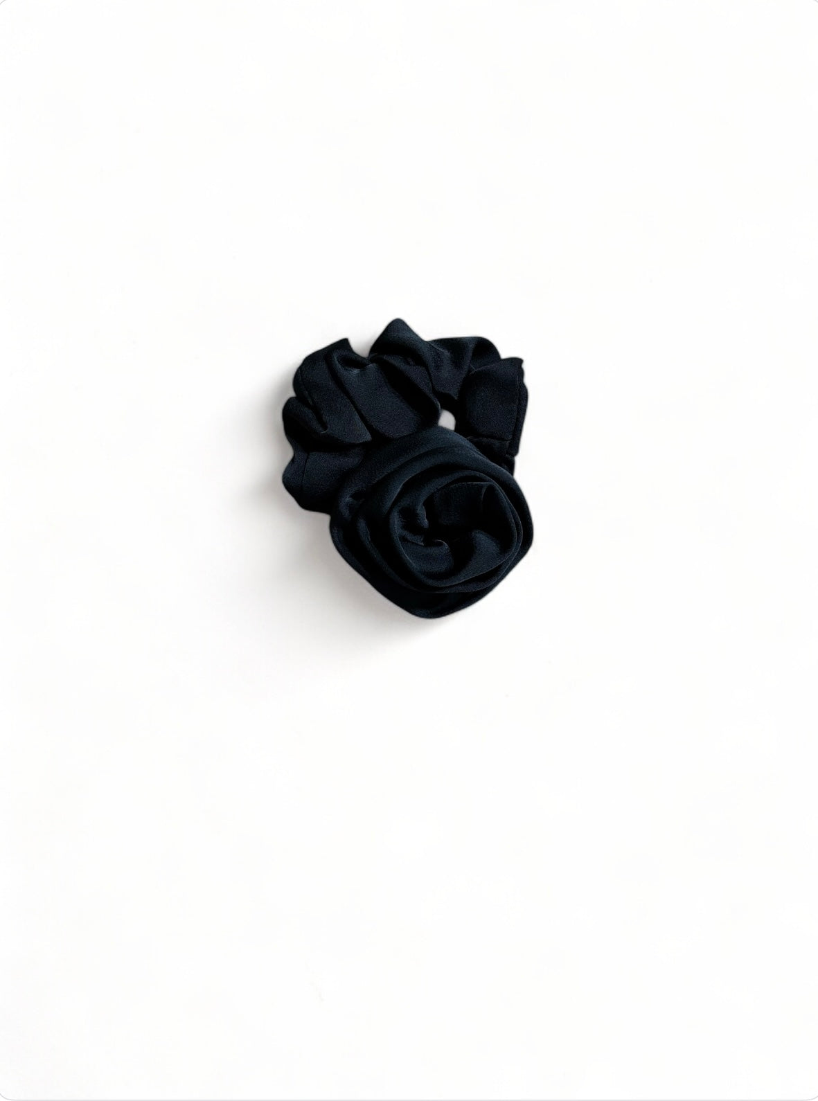 Obsidian rose ponytailer