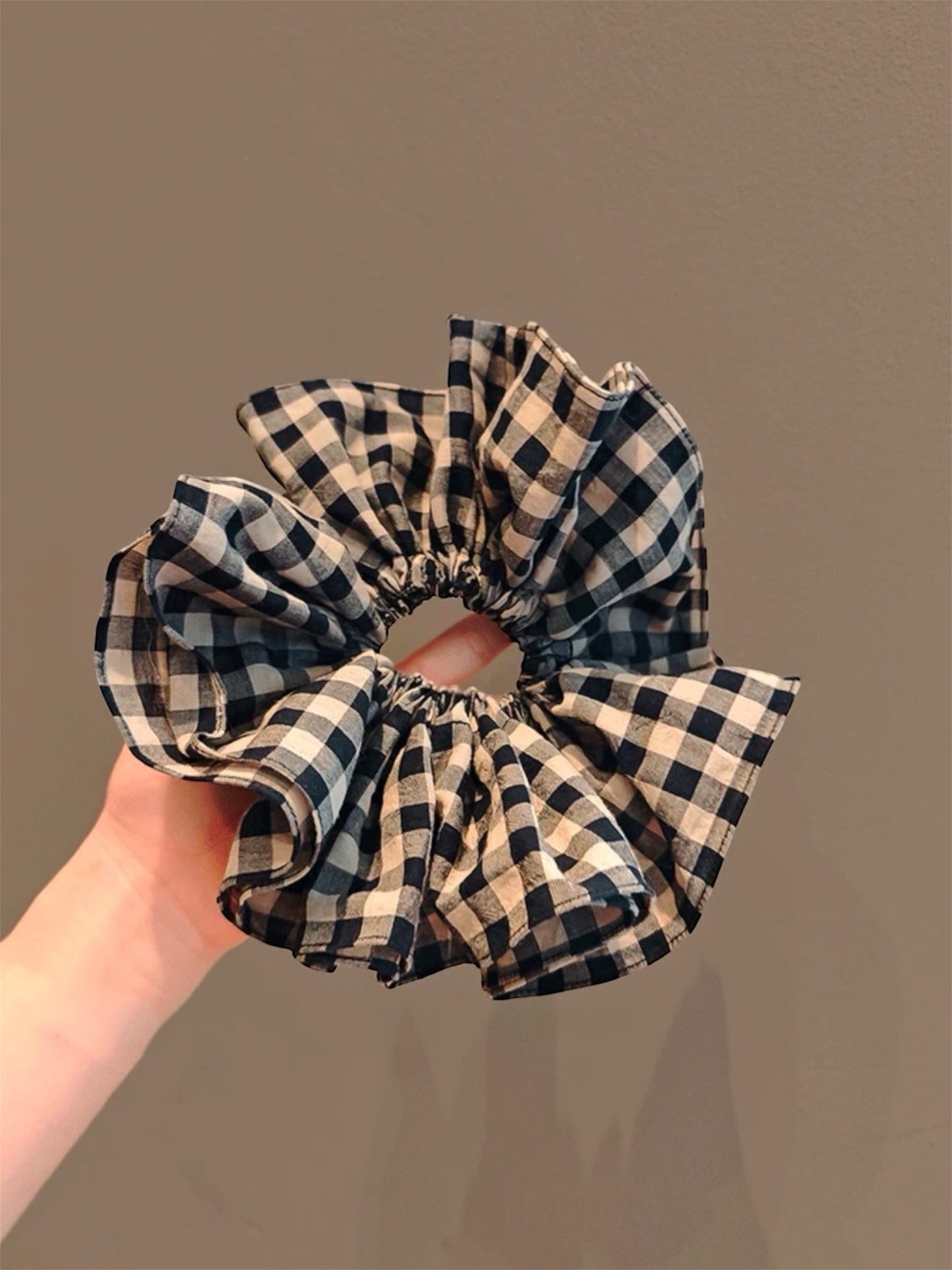 Gingham bloom scrunchie