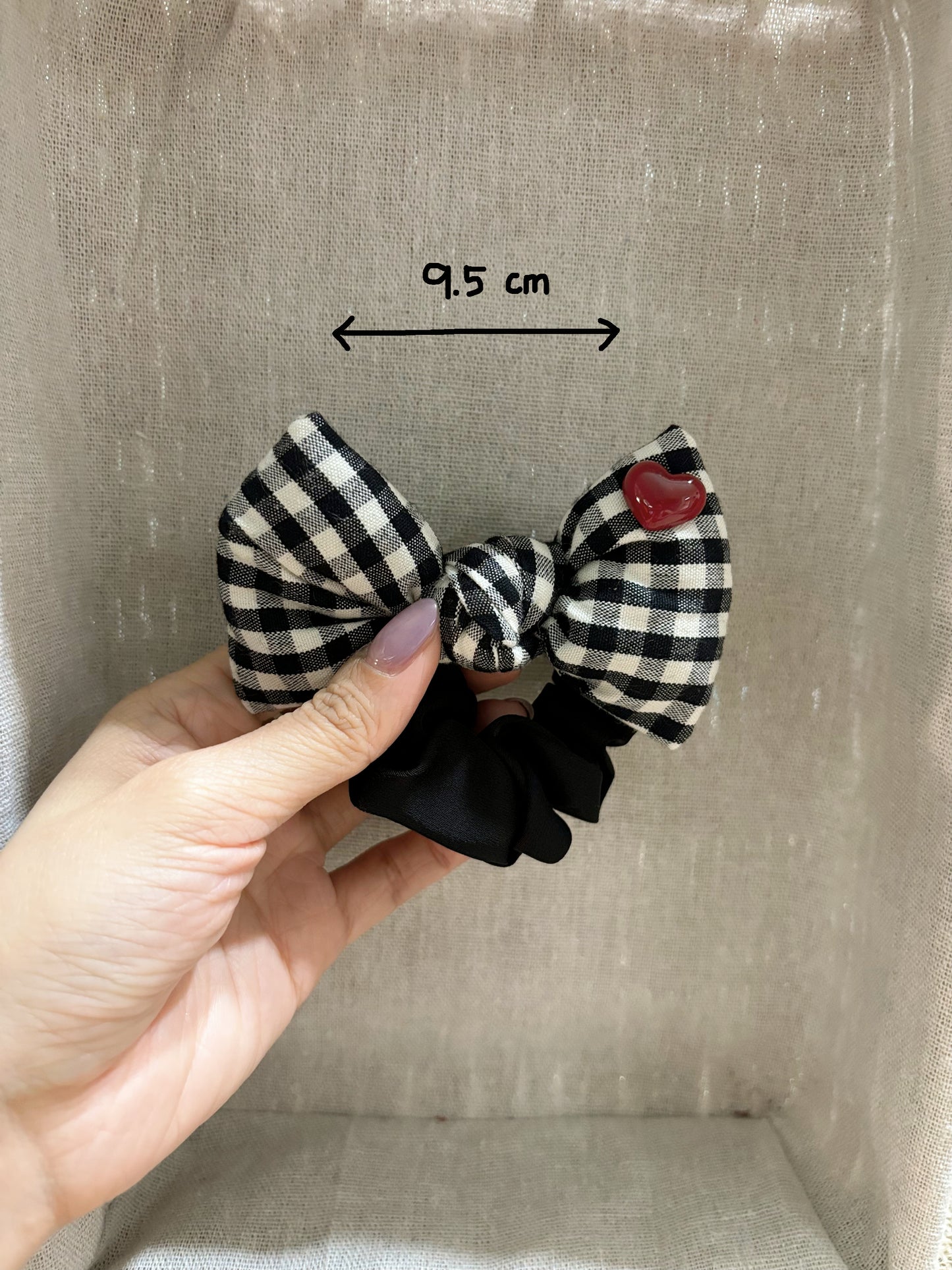 Gingham heart whisperer ponytailer